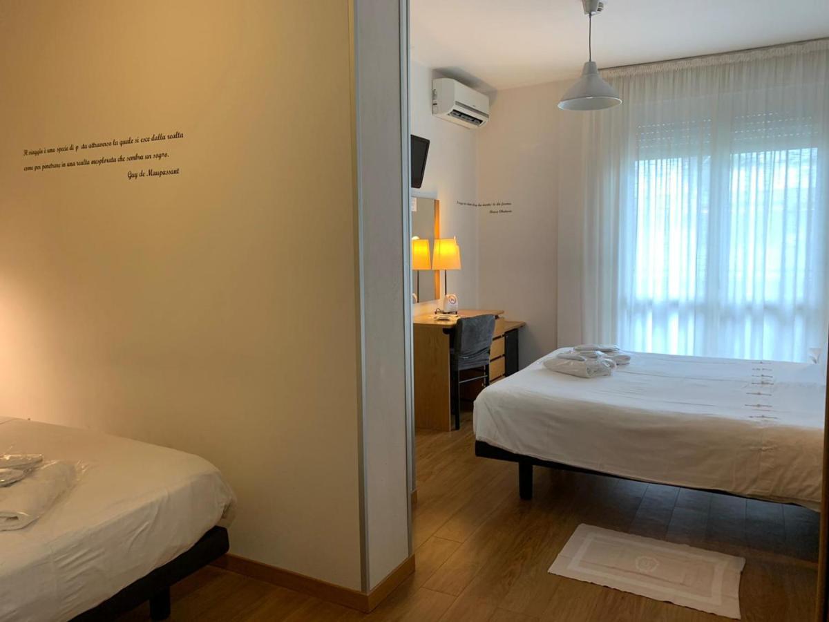 Hotel Logonovo Лідо-дельї-Естензі Екстер'єр фото