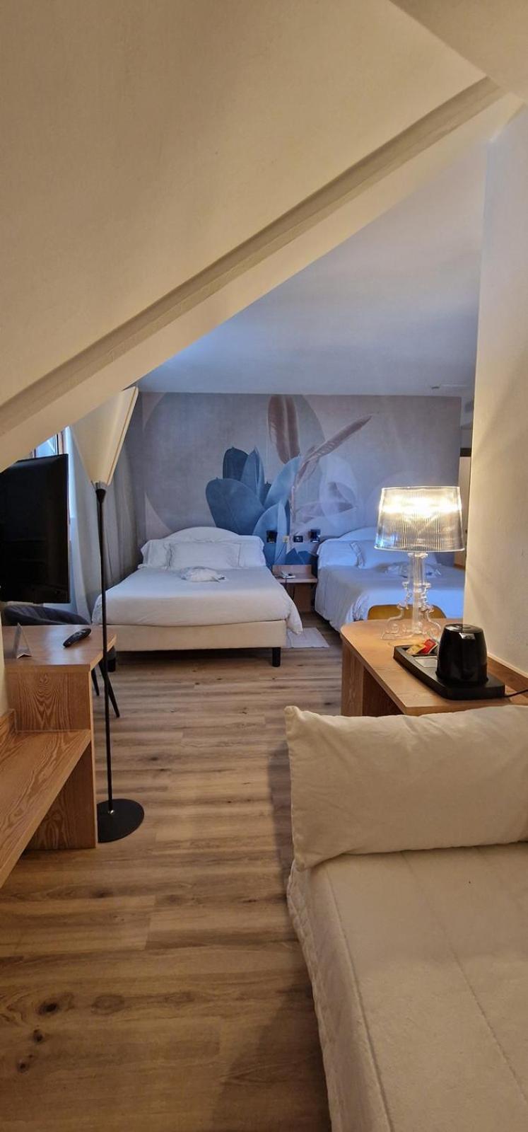 Hotel Logonovo Лідо-дельї-Естензі Екстер'єр фото