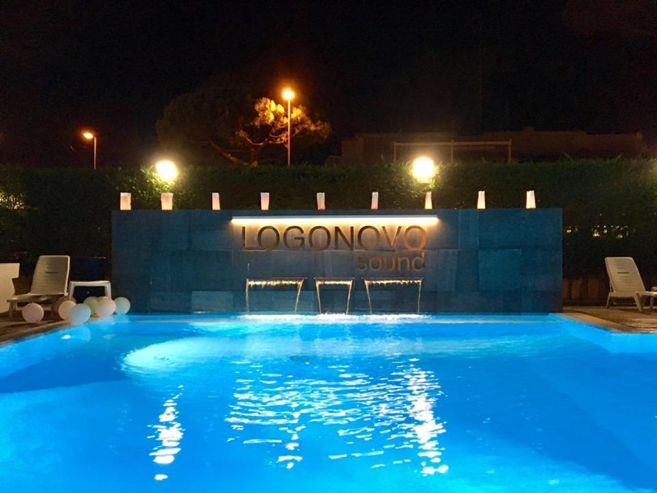 Hotel Logonovo Лідо-дельї-Естензі Екстер'єр фото
